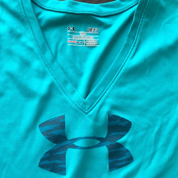♨️bundle♨️ underarmour vnecks - Picture 2 of 3
